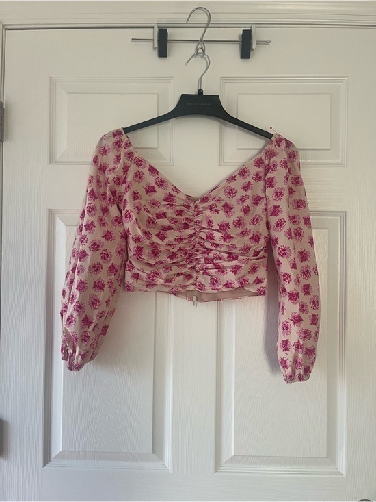 Zara Tops - J.Crew Pink Floral Ruched V-Neck Crop Blouse